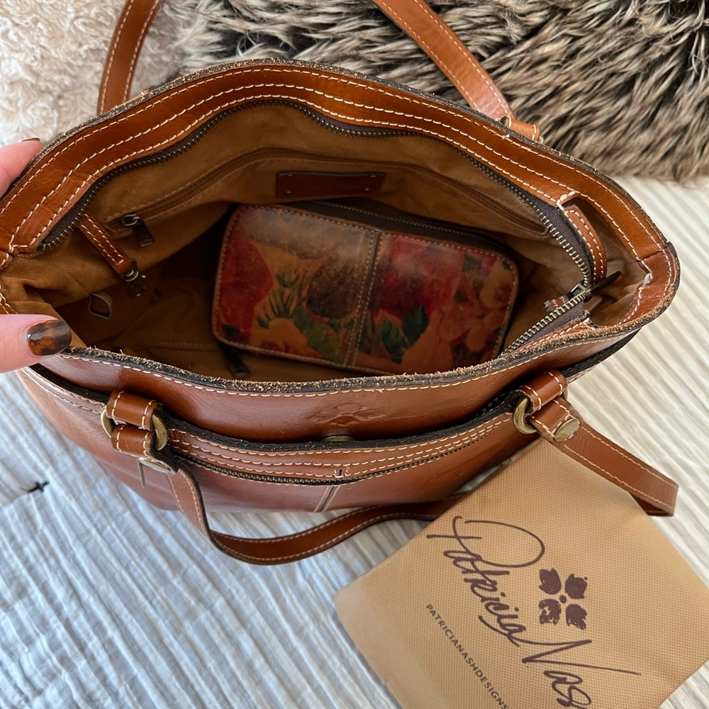 Patricia Nash Bag AND Wallet - Picture 3 of 4